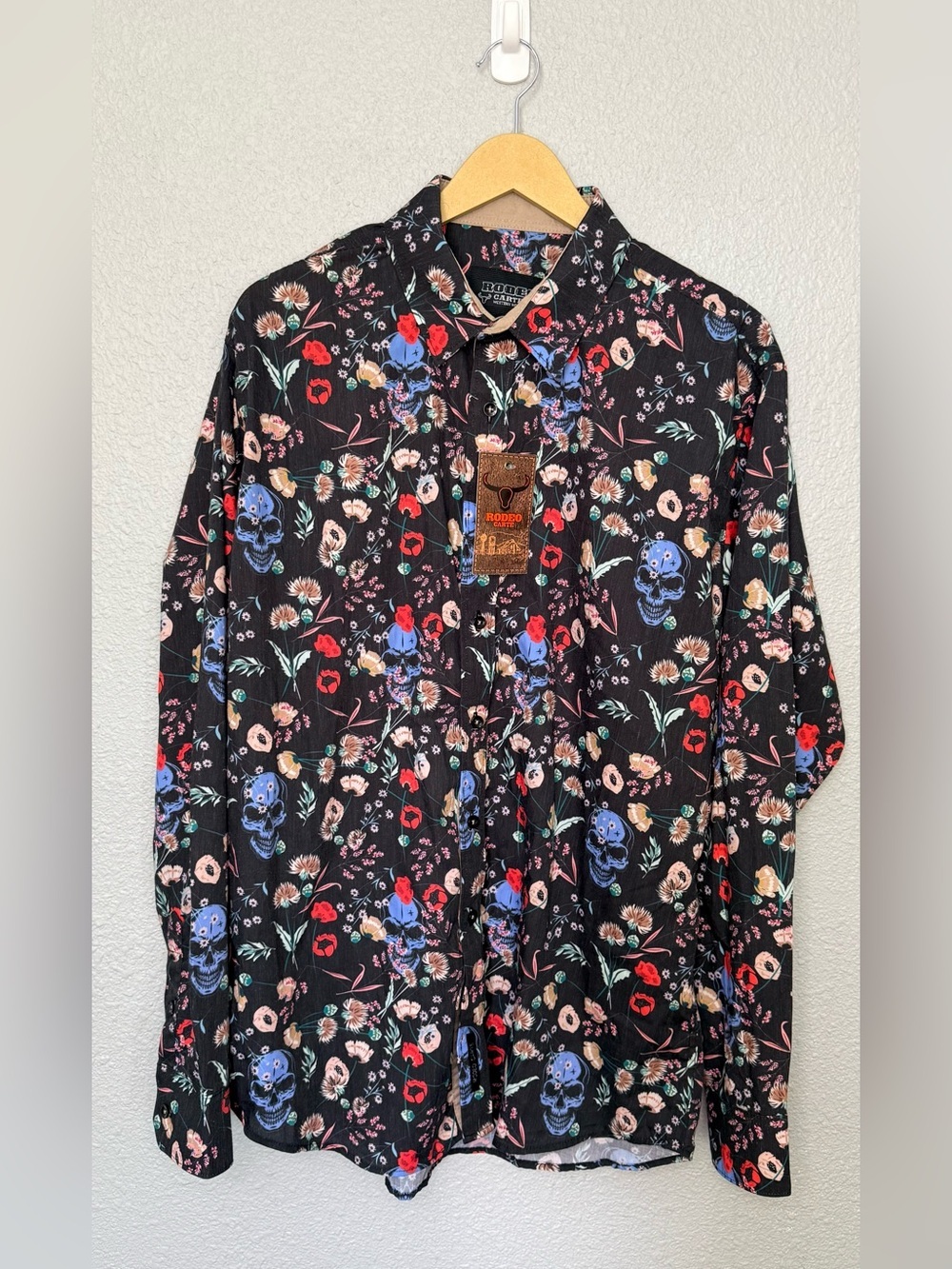 NWT Rodeo Carte | Modern Western Bright Floral and Skulls | Size XL